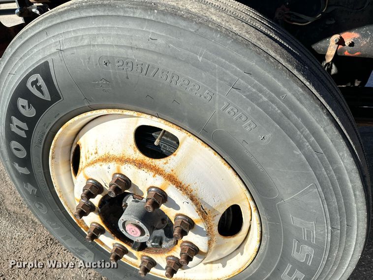 image for item NU9364 2006 Sterling LT7500 dump truck