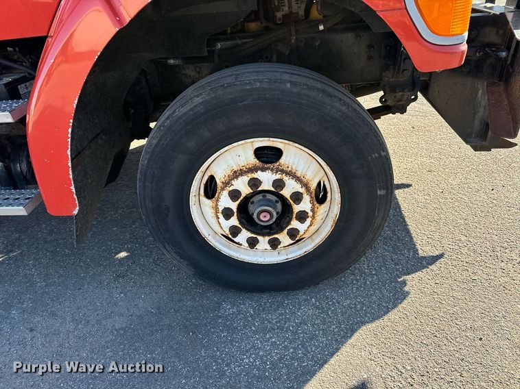 image for item NU9364 2006 Sterling LT7500 dump truck