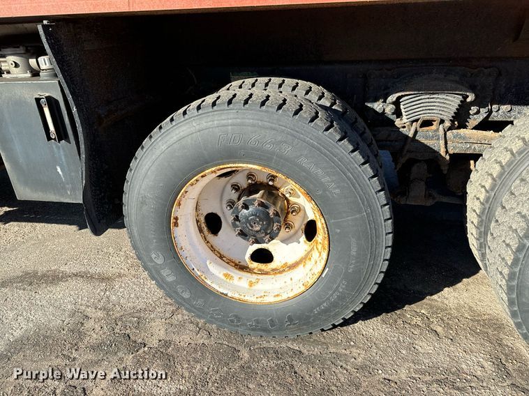 image for item NU9364 2006 Sterling LT7500 dump truck