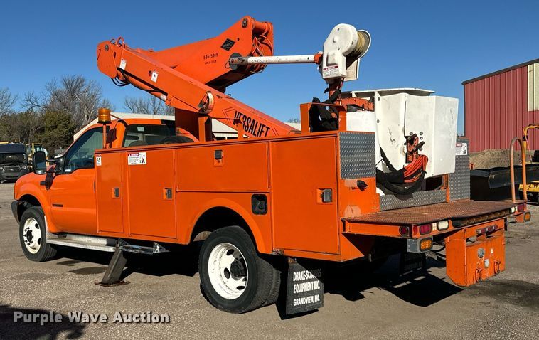 image for item NU9367 2000 Ford F550 bucket truck