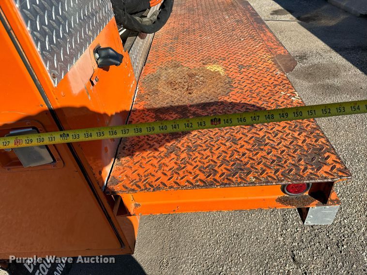 image for item NU9367 2000 Ford F550 bucket truck