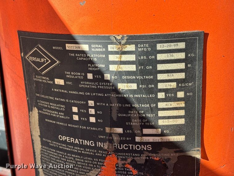 image for item NU9367 2000 Ford F550 bucket truck