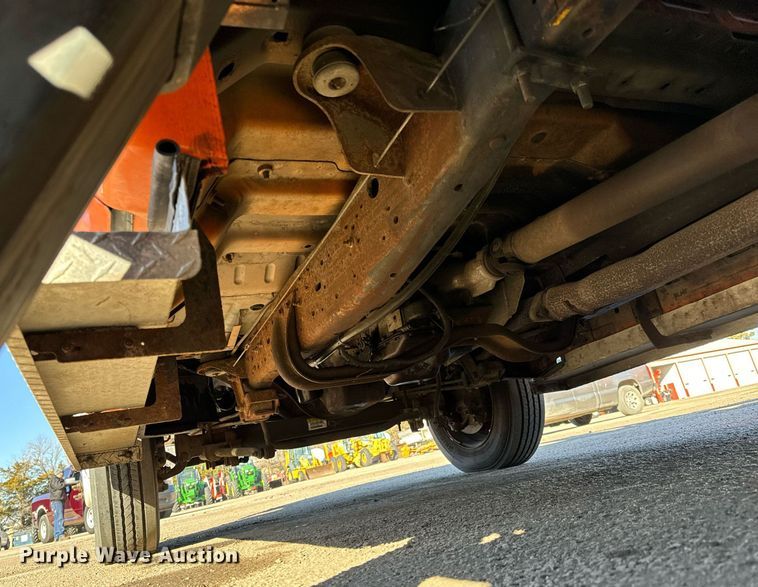 image for item NU9367 2000 Ford F550 bucket truck