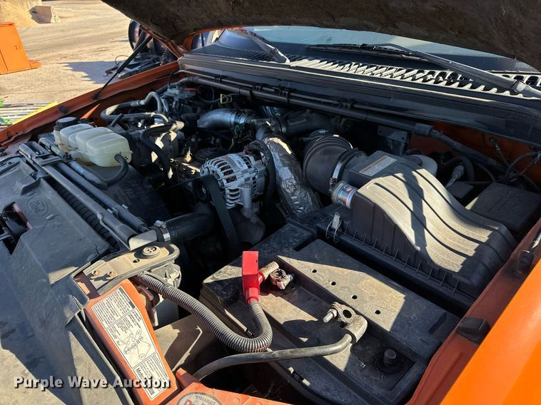 image for item NU9367 2000 Ford F550 bucket truck