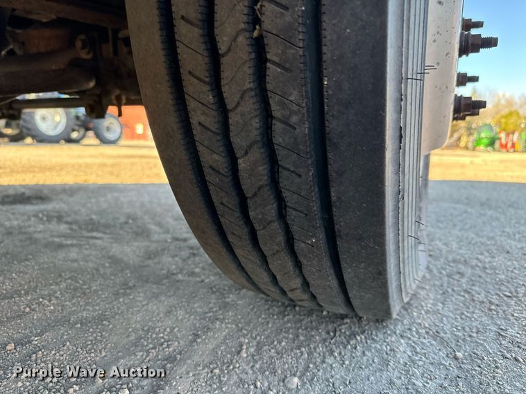 image for item NU9367 2000 Ford F550 bucket truck