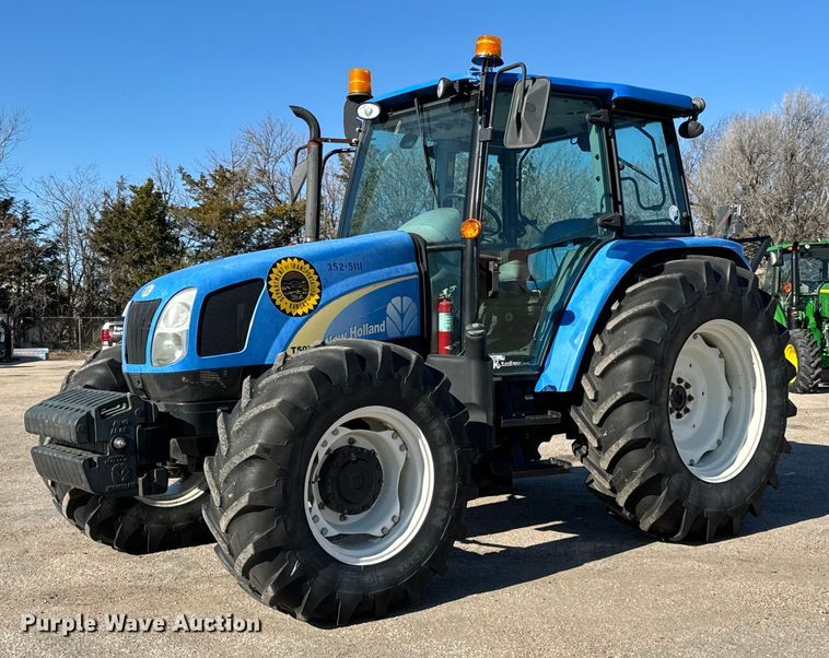 image for item NU9368 2012 New Holland T5070 MFWD tractor