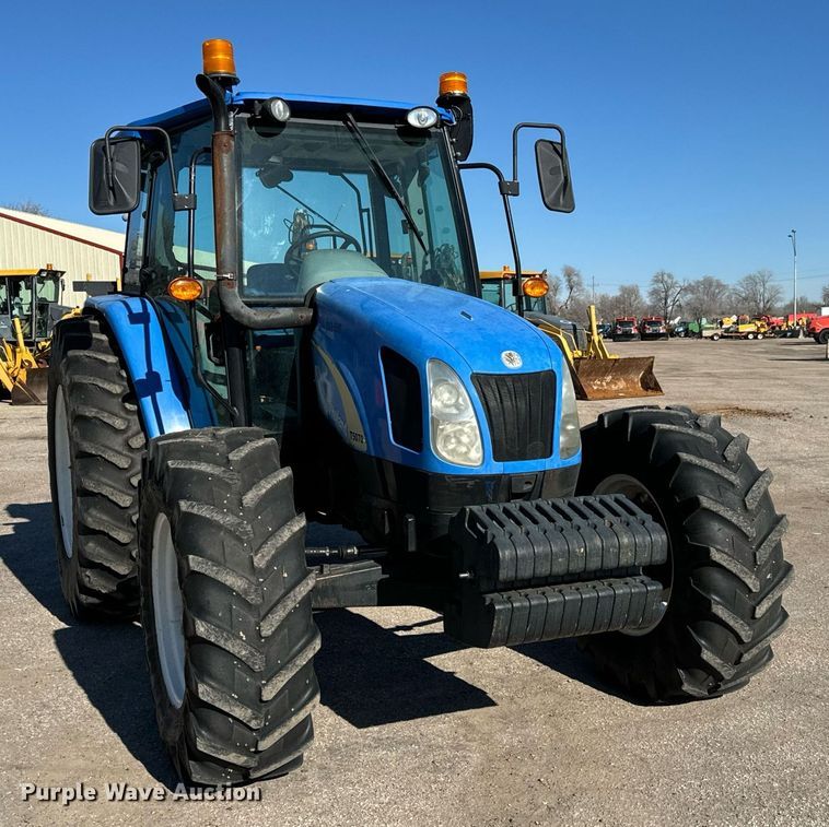 image for item NU9368 2012 New Holland T5070 MFWD tractor