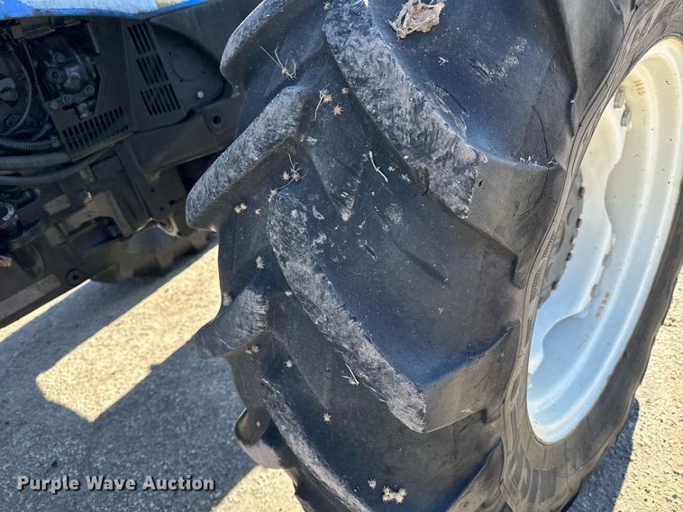 image for item NU9368 2012 New Holland T5070 MFWD tractor