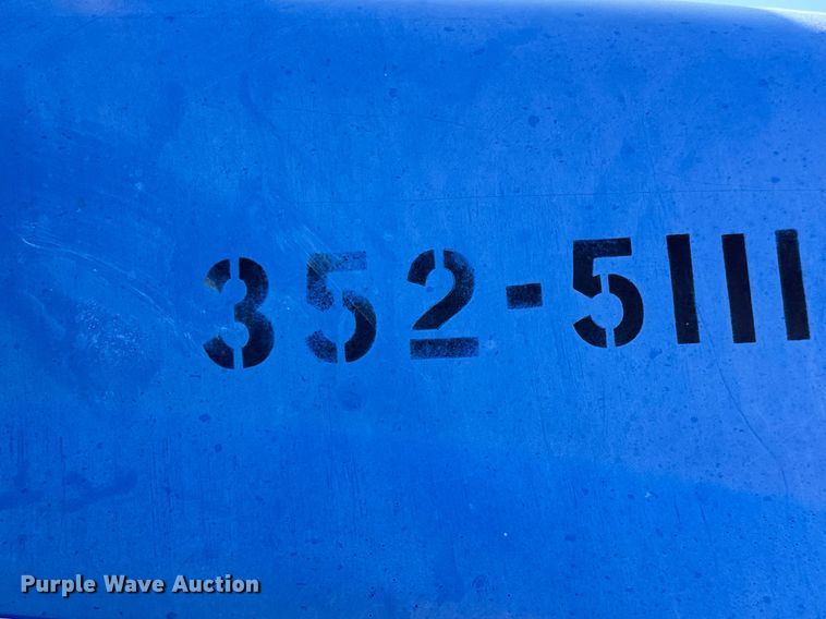 image for item NU9368 2012 New Holland T5070 MFWD tractor