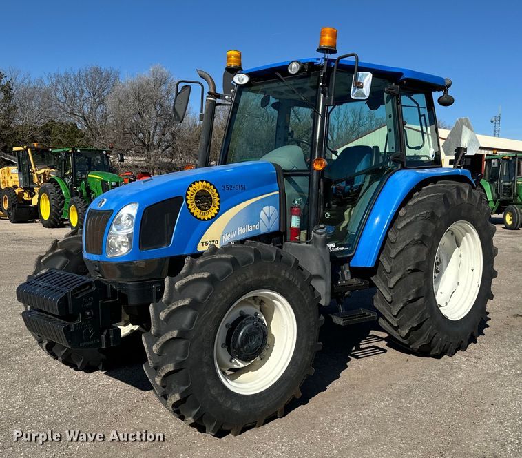 image for item NU9369 2012 New Holland T-5070 MFWD tractor