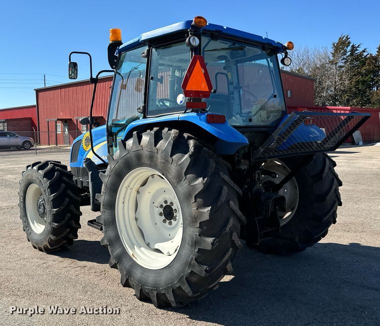 image for item NU9369 2012 New Holland T-5070 MFWD tractor