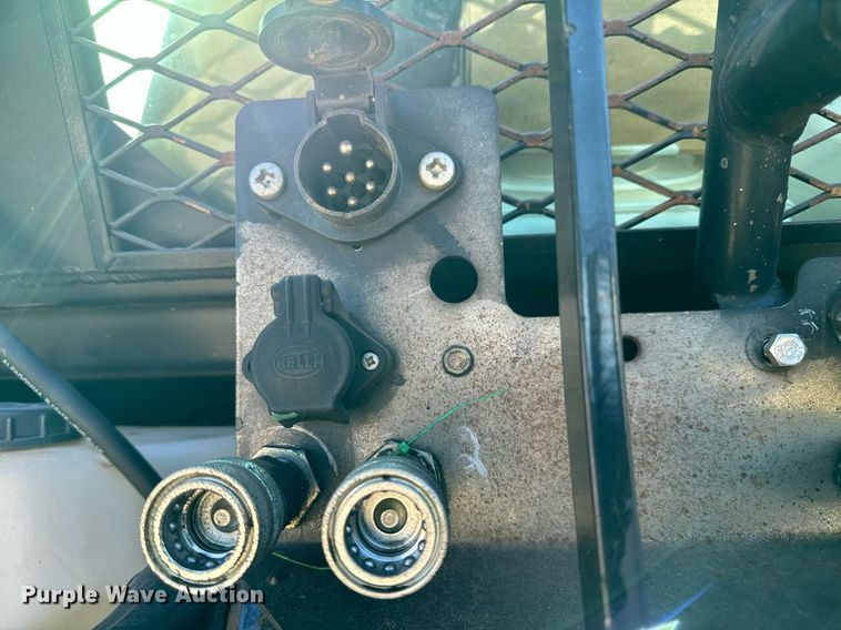 image for item NU9369 2012 New Holland T-5070 MFWD tractor