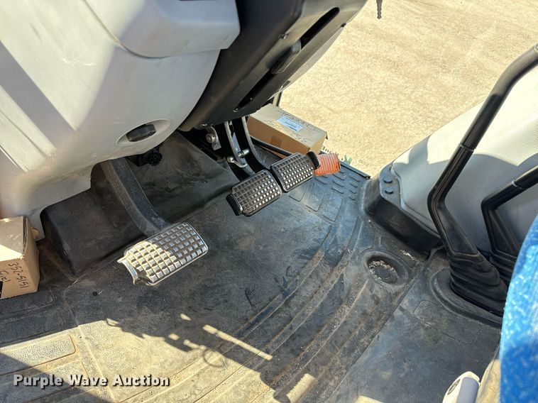 image for item NU9369 2012 New Holland T-5070 MFWD tractor