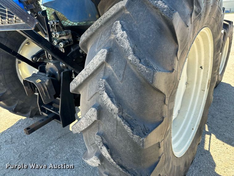 image for item NU9369 2012 New Holland T-5070 MFWD tractor