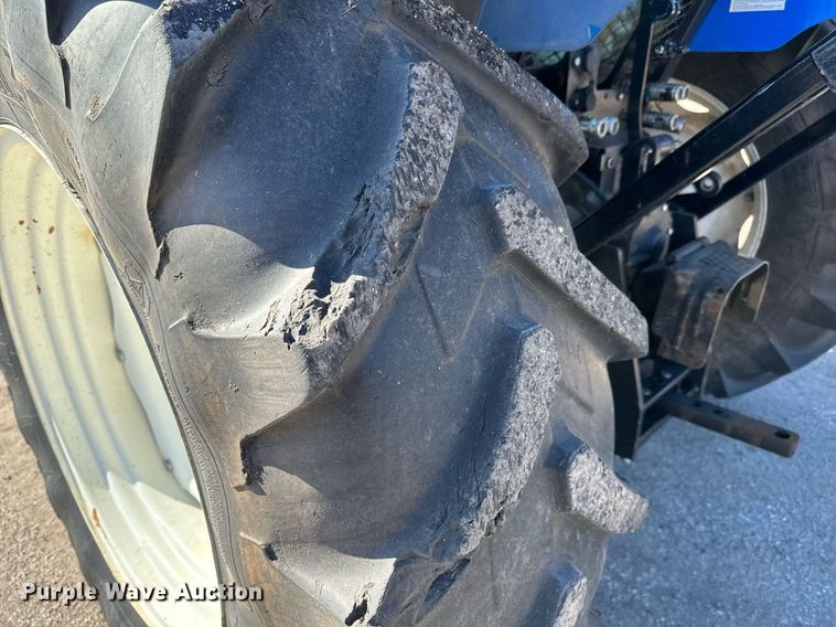 image for item NU9369 2012 New Holland T-5070 MFWD tractor