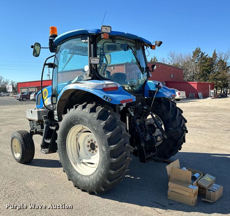 image for item NU9370 2008 New Holland T-6020 tractor