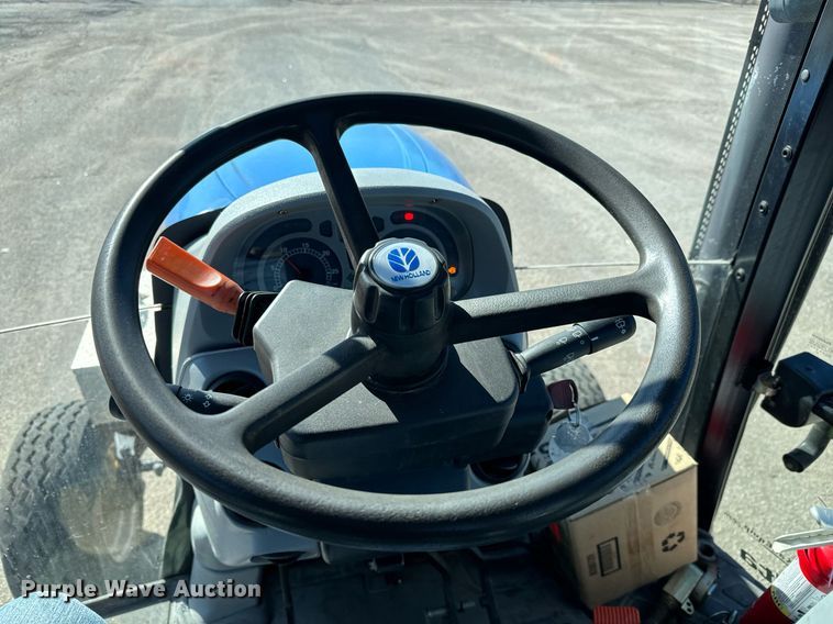 image for item NU9370 2008 New Holland T-6020 tractor