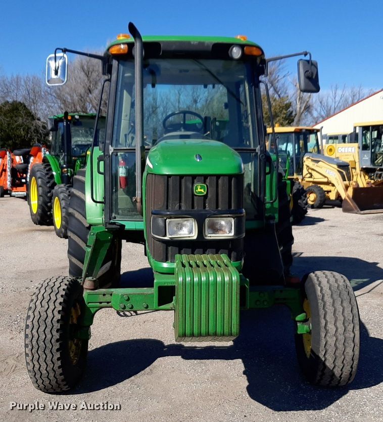 image for item NU9371 2007 John Deere 6415 tractor