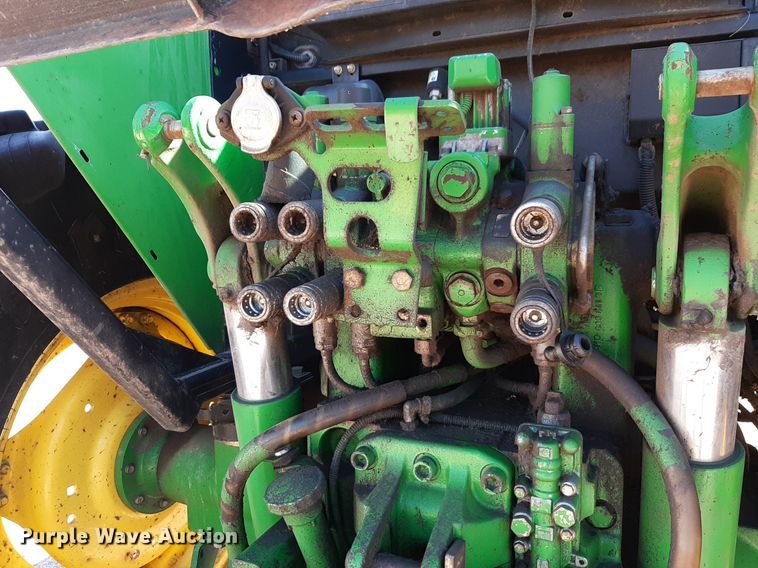 image for item NU9371 2007 John Deere 6415 tractor