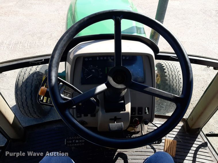 image for item NU9371 2007 John Deere 6415 tractor