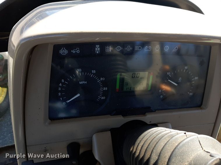 image for item NU9371 2007 John Deere 6415 tractor