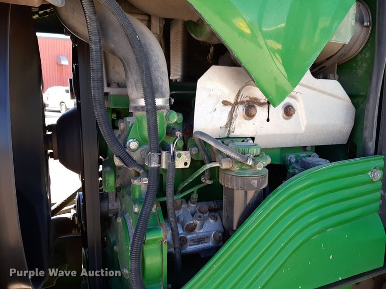 image for item NU9371 2007 John Deere 6415 tractor