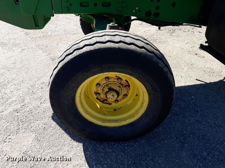 image for item NU9371 2007 John Deere 6415 tractor