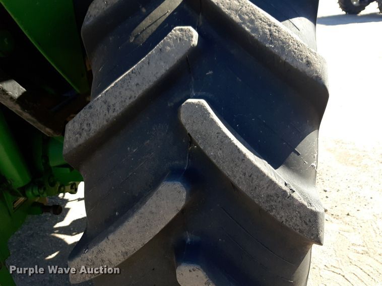 image for item NU9371 2007 John Deere 6415 tractor