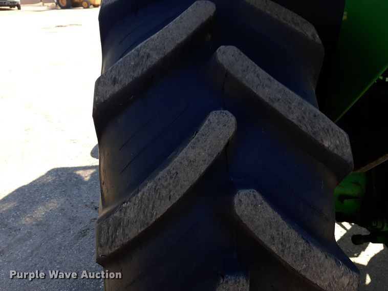 image for item NU9371 2007 John Deere 6415 tractor