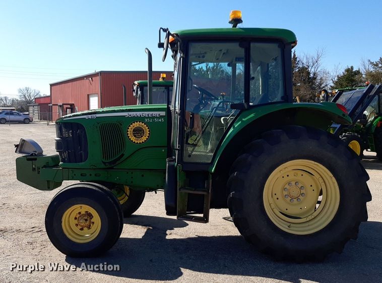 image for item NU9373 2005 John Deere 6415 tractor