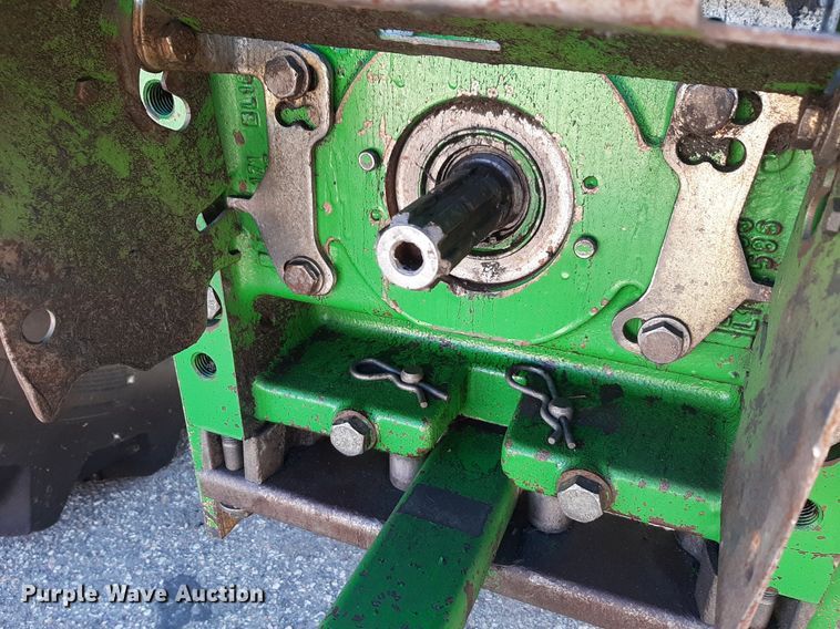 image for item NU9373 2005 John Deere 6415 tractor