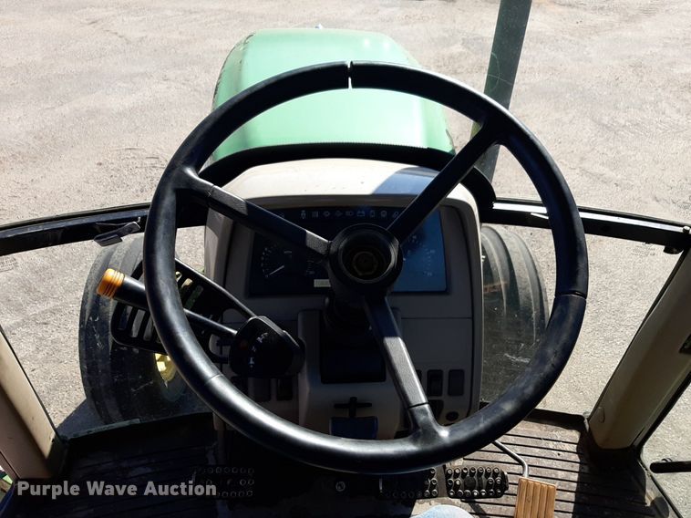 image for item NU9373 2005 John Deere 6415 tractor