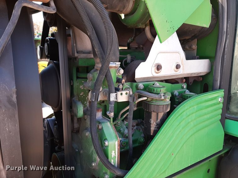 image for item NU9373 2005 John Deere 6415 tractor