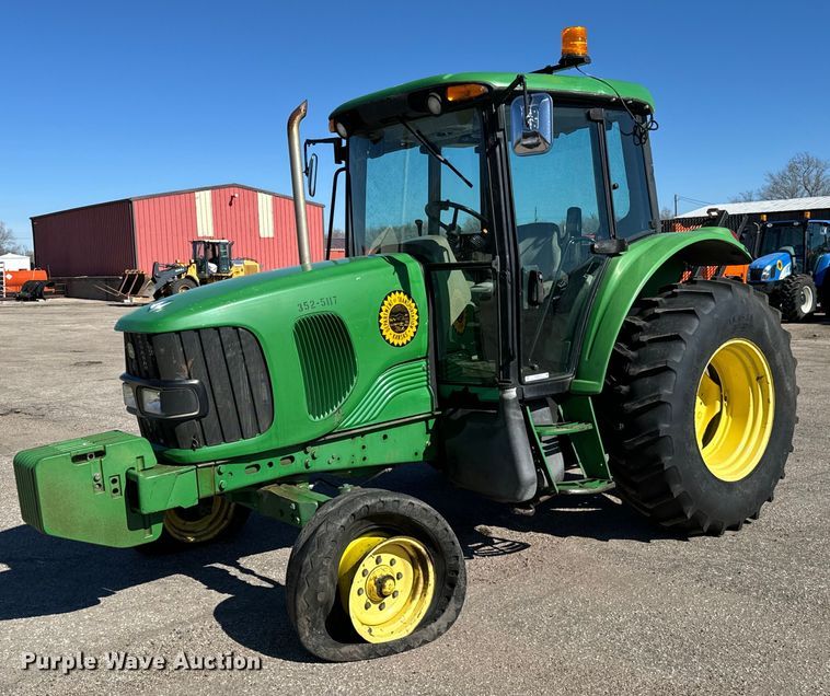image for item NU9374 2007 John Deere 6415 tractor