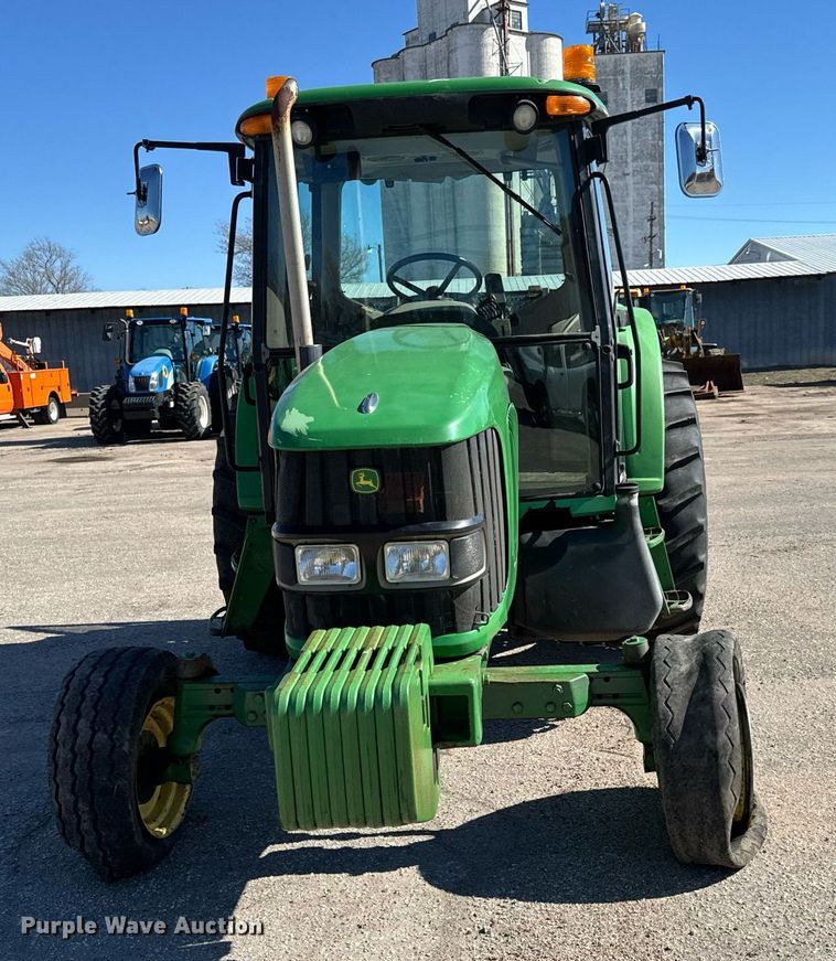 image for item NU9374 2007 John Deere 6415 tractor