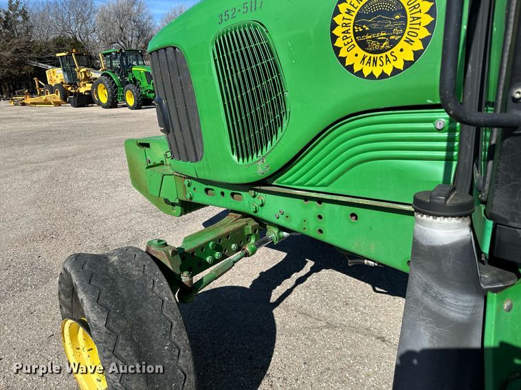 image for item NU9374 2007 John Deere 6415 tractor