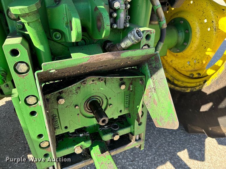 image for item NU9374 2007 John Deere 6415 tractor