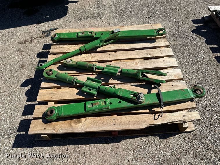 image for item NU9374 2007 John Deere 6415 tractor