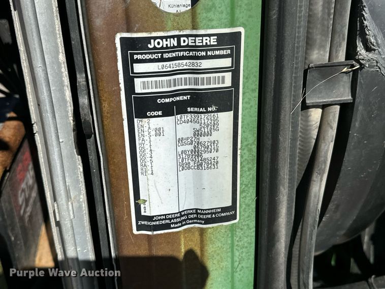 image for item NU9374 2007 John Deere 6415 tractor