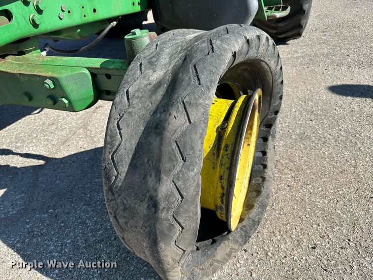 image for item NU9374 2007 John Deere 6415 tractor