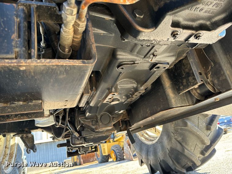 image for item NU9375 2008 New Holland T-6020 tractor