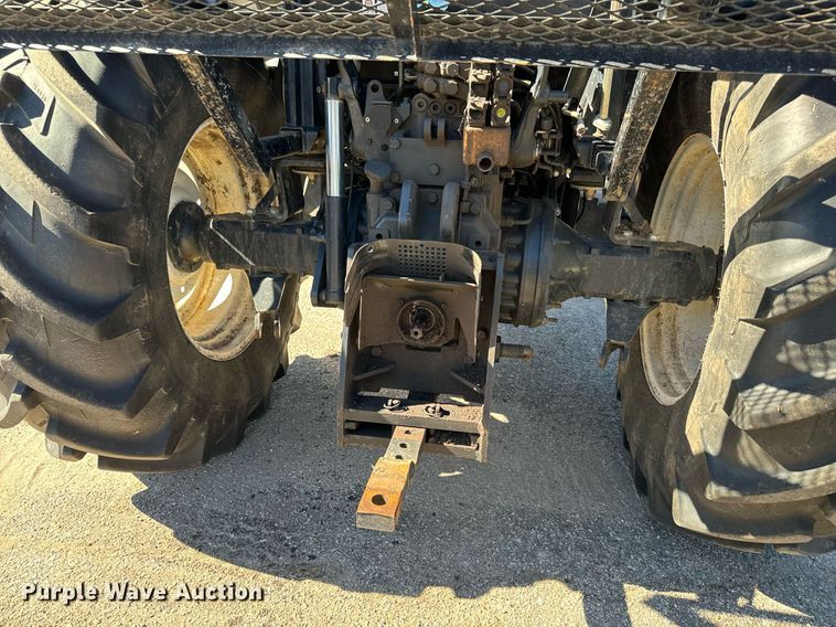 image for item NU9375 2008 New Holland T-6020 tractor