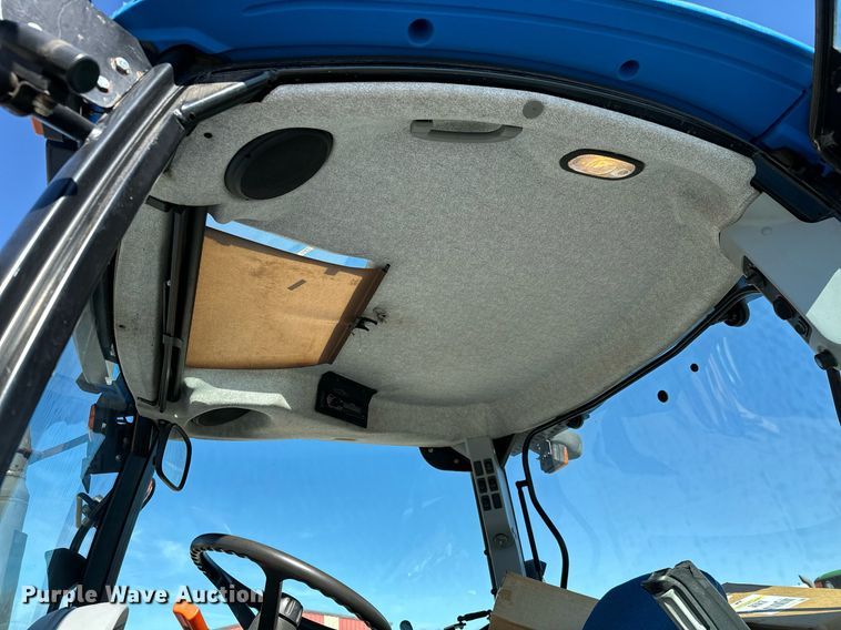 image for item NU9375 2008 New Holland T-6020 tractor