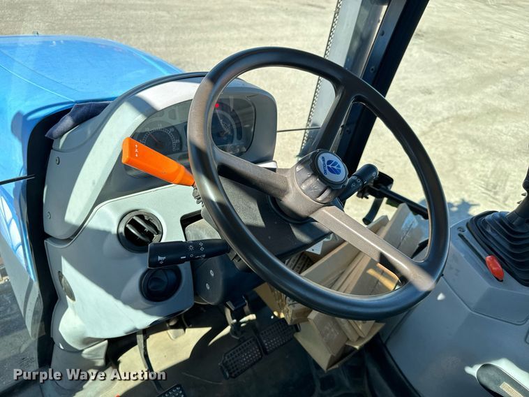 image for item NU9375 2008 New Holland T-6020 tractor