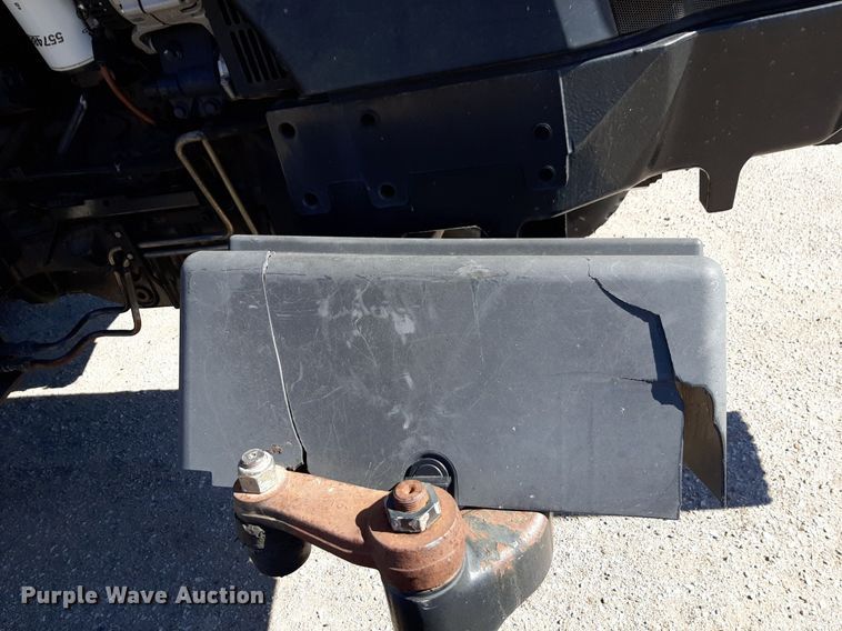 image for item NU9376 2008 New Holland T-6020 tractor