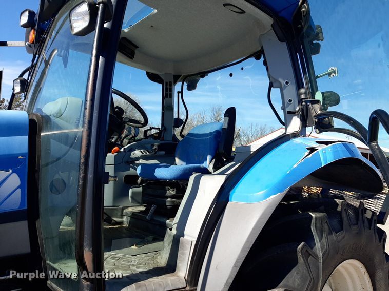 image for item NU9376 2008 New Holland T-6020 tractor