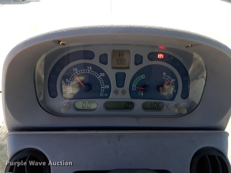 image for item NU9376 2008 New Holland T-6020 tractor