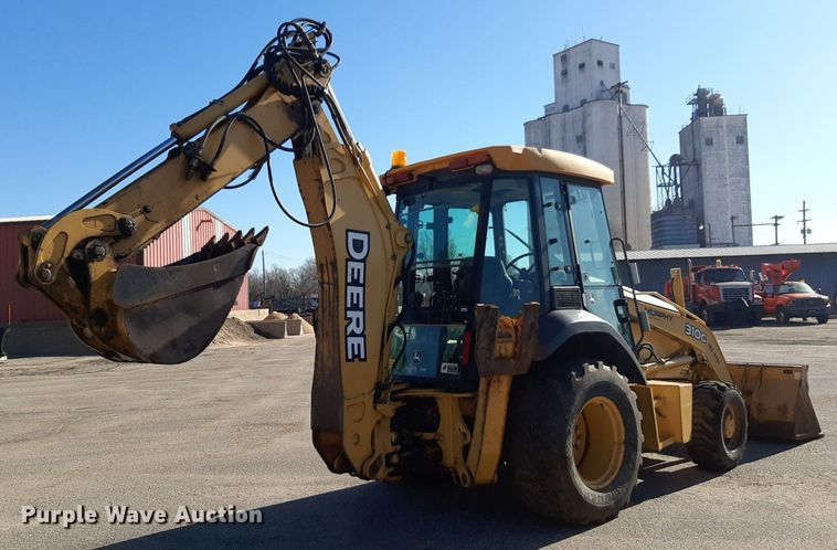 image for item NU9377 2005 John Deere 310G backhoe