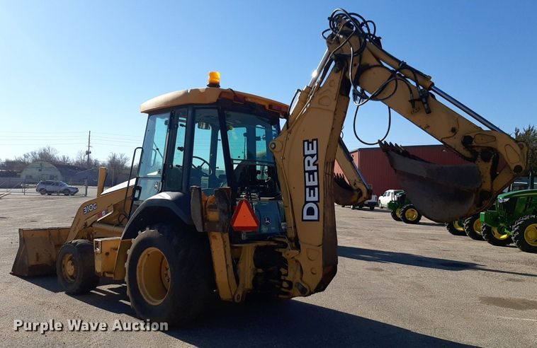 image for item NU9377 2005 John Deere 310G backhoe