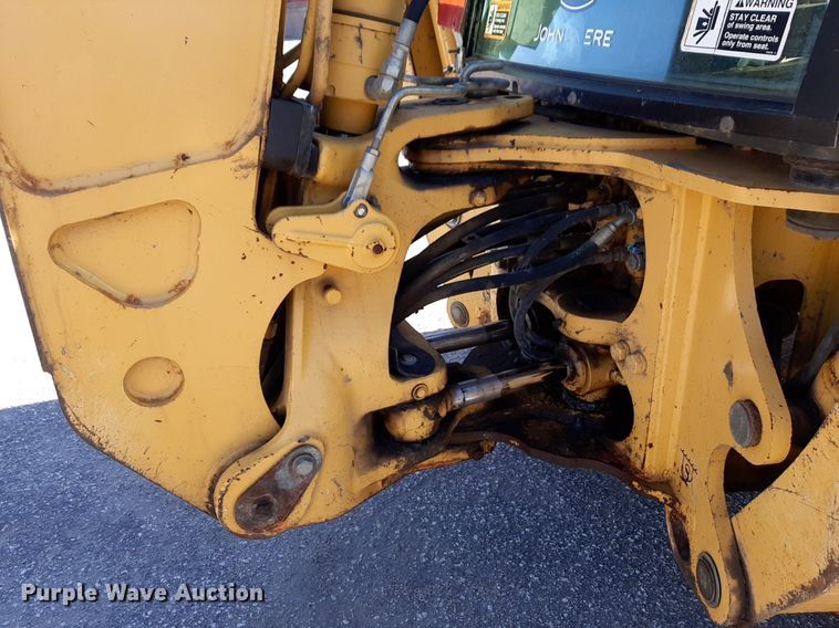 image for item NU9377 2005 John Deere 310G backhoe